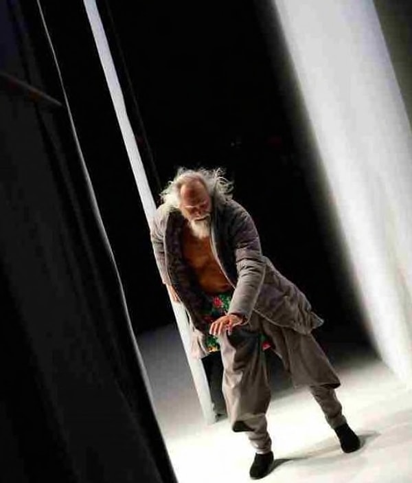 7. Вот такой замечательный дедушка живет в Китае!