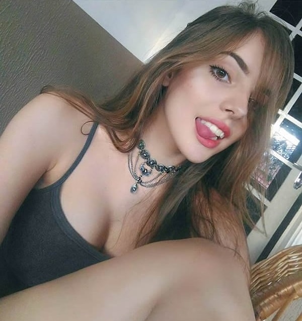 2. Эта девушка, чья красота так безупречна, буквально взбудоражила весь интернет