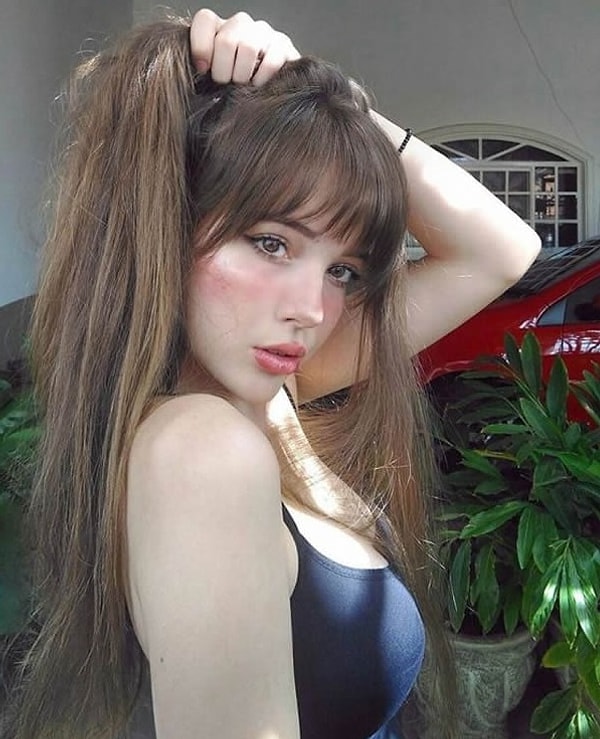 5. У Джулии контракт с международным модельным агенством Unique Models