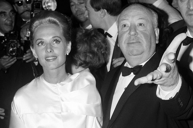 Kitabın en önemli kısımlarından biri Tippi Hedren ile ilgili.