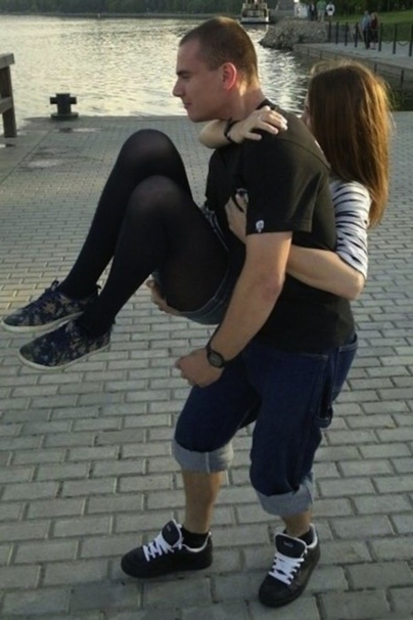 14. И напоследок еще один красавчик с прекрасными ножками