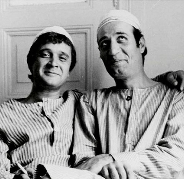 Halit Akçatepe, Kemal Sunal ile birlikte Şaban Oğlu Şaban film setinde (1977).