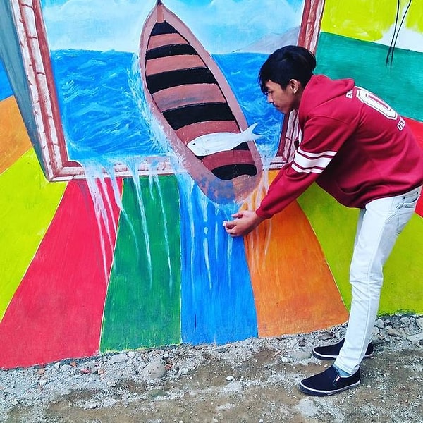 6. Кроме того, чтобы город стал настоящим искусством, жители также проведут очистку близлежащей реки