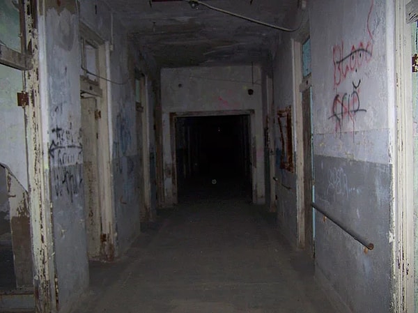 6. Больные чаще кончали жизнь самоубийством, чем умирали от туберкулеза