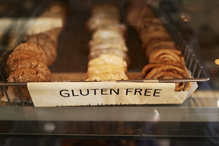 Glutensiz Bir Yaşam İmkansız Değil! Çölyak Hastalığı ve Tedavisine Dair Tüm Merak Edilenler