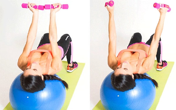 2. Жимы с гантелями с поворотом запястья вовнутрь