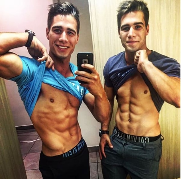 3. Alex ve Charlie