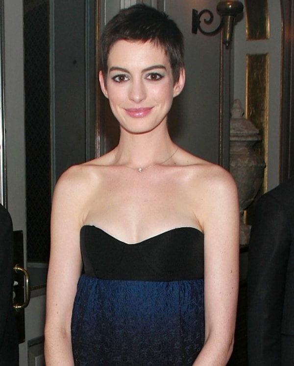 10. Энн Хэтэуэй