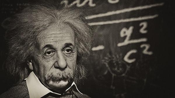 Albert Einstein, hiç şüphesiz dünyanın gelmiş geçmiş en zeki bilim insanlarından birisi.