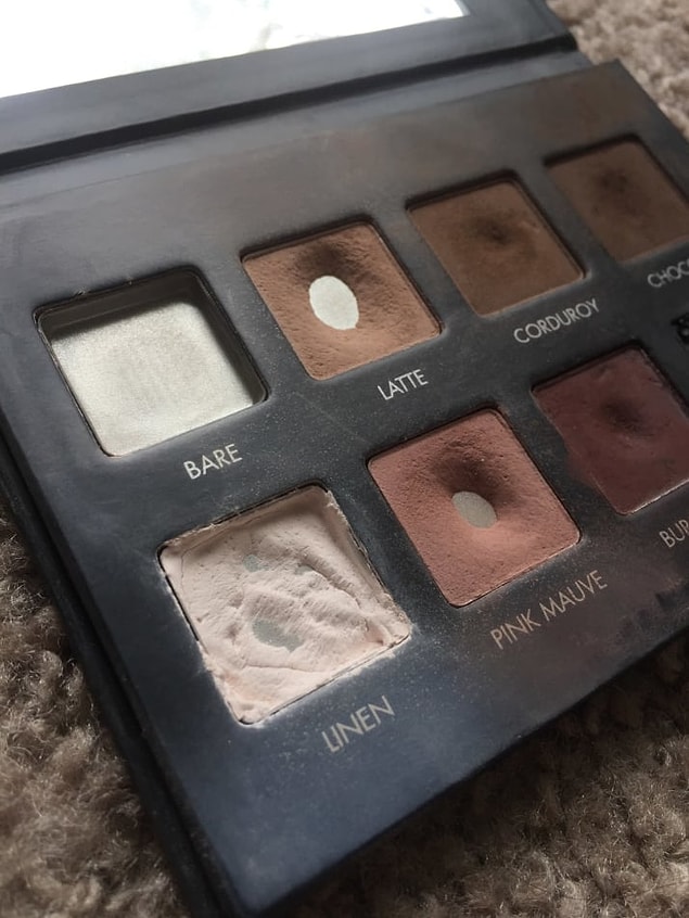 19. And finally, this completely finished eyeshadow.