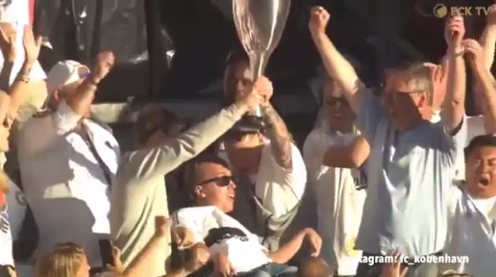 Kopenhag Taraftarından Duygulandıran Sevinç Hareketi