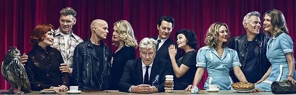 David Lynch verdiği sözü tuttu! Geçmek bilmeyen 25 yılın ardından efsane dizi Twin Peaks geri döndü...