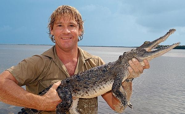 13. Hayatını tehlikeli timsahlarla oyuncak gibi oynayarak geçirmiş Steve Irwin'in ölümü de, bir o kadar ironik olmuştu.