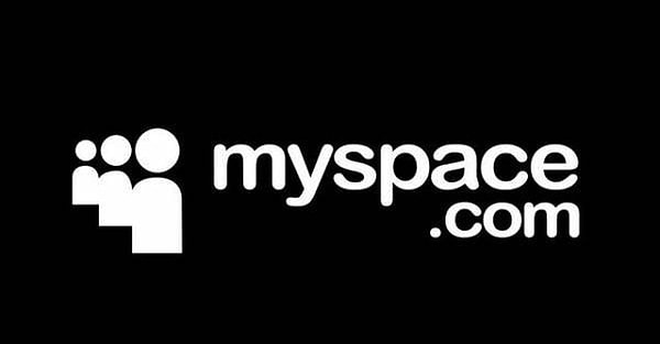 Artık eski popülerliğinden uzakta olsa da sosyal medya mecralarının atası diyebileceğimiz bir platform var: Myspace'den bahsediyoruz elbette!