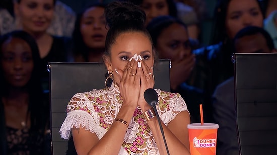 Amerika Yetenek Yarışmasında Hayatını Riske Atan Adamdan Muazzam Gösteri