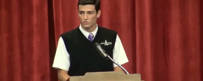 Peşinde Koştuğumuz 'Başarı' Aslında Bencillik ve Materyalizmden İbaret: Enis Sipahi'den Dolu Dolu Bir Konuşma