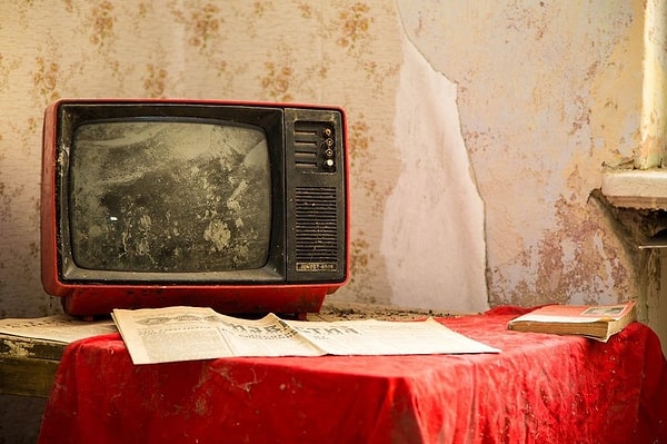 7. Семьи покидали город в спешке и не смогли ничего забрать.