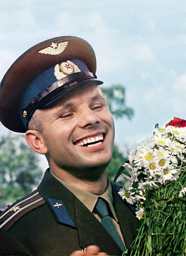 1. Юрий Гагарин