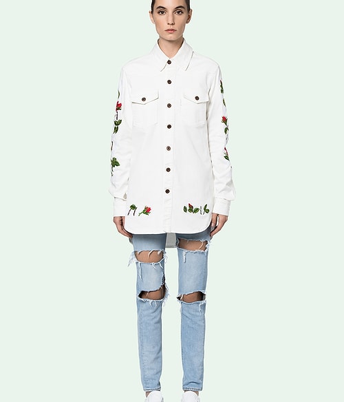 Son dönemin popüler markalarından Off White'a ait bu ceketin fiyatı 814 Dolar, 2.849 TL.