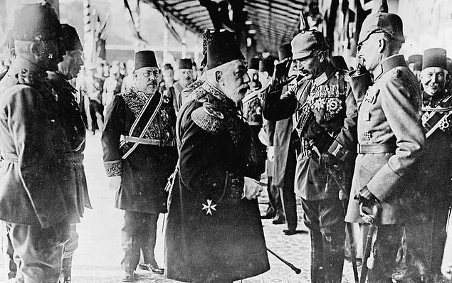 Günümüz tarih anlatımında Enver Paşa'nın Osmanlı'yı kendi inisiyatifiyle savaşa soktuğu fikri yanlış anlaşılmalara sebep vermektedir.