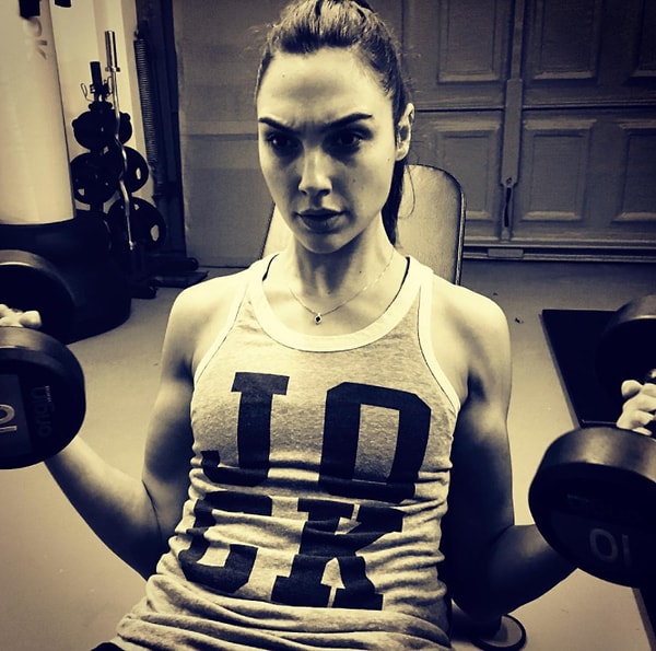 19. Она набрала 6 килограмм массы для роли