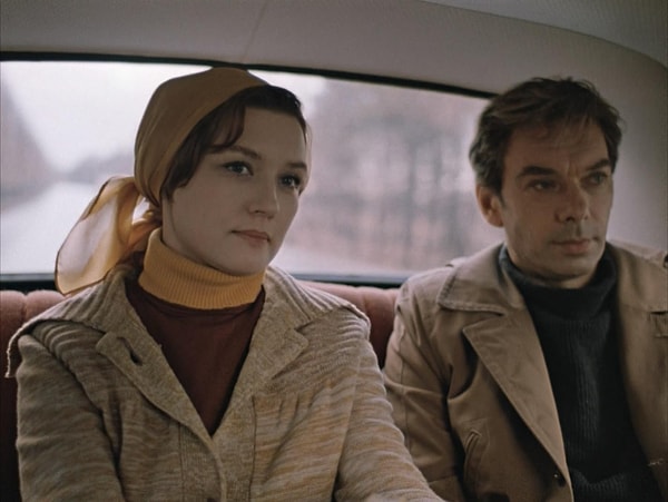 8. Алексей Баталов, сыгравший роль Гоши, из-за сцены драки оказался в больнице.