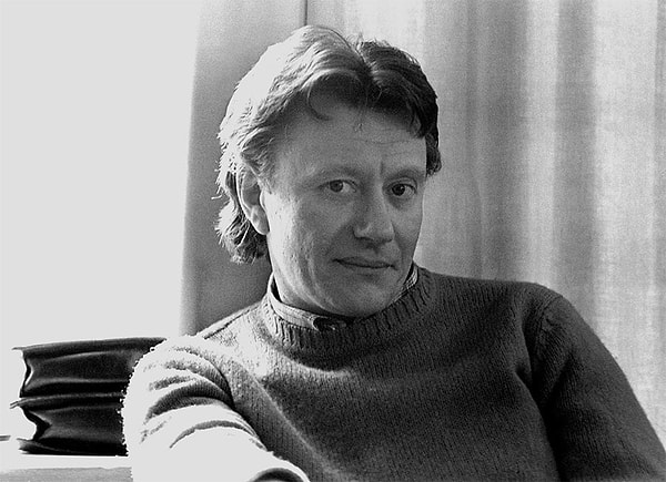 17. Андрей Миронов носил фамилию матери, а не отца.