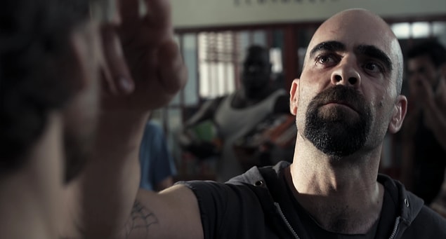9. Hücre 211 (2009)  | IMDb  7.7