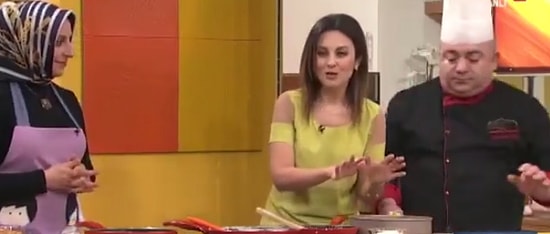 'Al Gel, Al Gel Pişmiş O' Deyip Aşçının Kekini Mundar Eden Sunucu