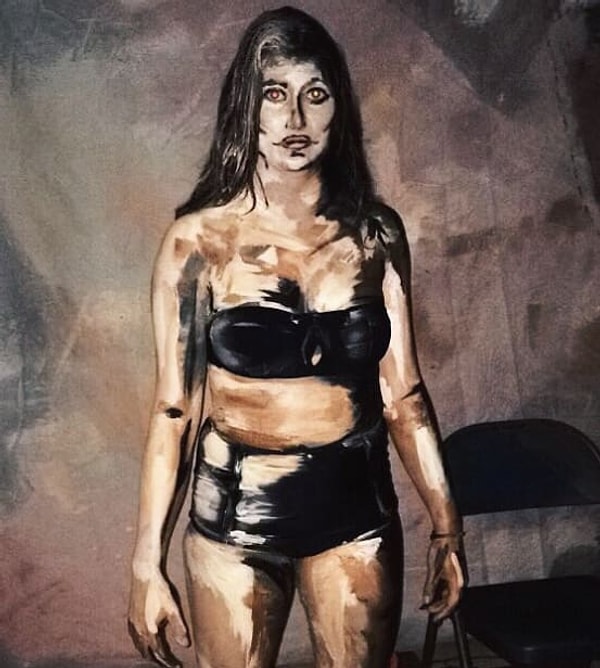 3. Если вам тоже понадобилось время, чтобы понять, что же всё-таки происходит на этом фото, не отчаивайтесь, ведь вы не одиноки!