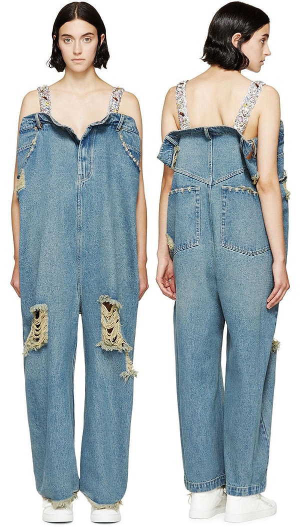 12. Огромный комбинезон