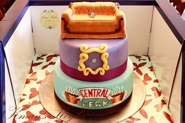 7. Торт "Друзья"