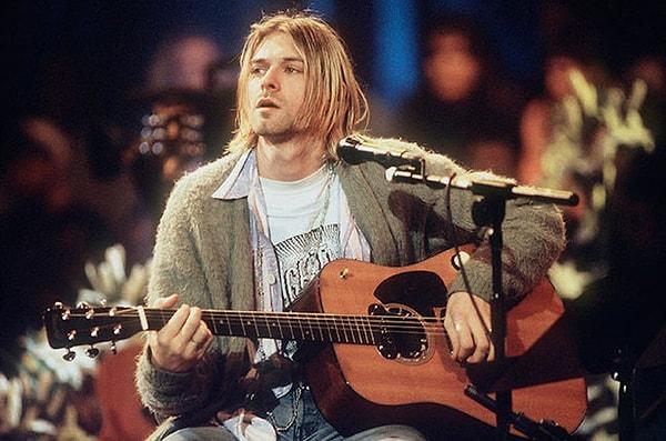 9. Kurt Cobain hırkası