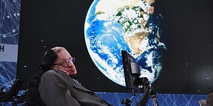 Stephen Hawking’den Ürkütücü Kıyamet Senaryosu: 100 Yıl İçinde Dünya’yı Terk Etmeliyiz!