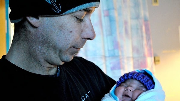 8. По той причине, что родители проводят много времени один на один со своим первенцем, эти дети становятся чересчур ответственными.