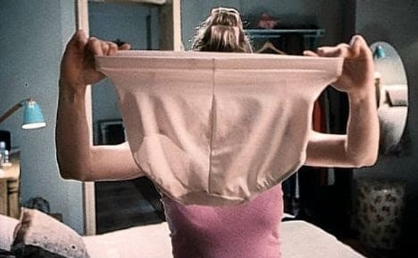 17. И почему самые комфортные для вас трусы так уродливо выглядят? Как подгузники, честное слово!