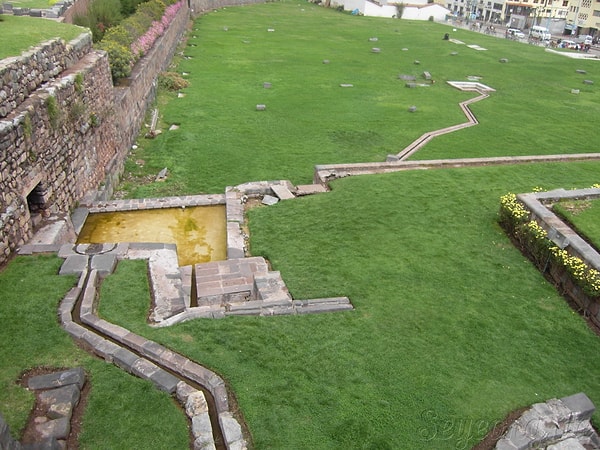 8. Инки использовали продвинутую для того времени оросительную систему, чтобы выращивать крупы.