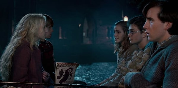 4. Вся банда готовится к поездке на каретах, в которые запряжены фестралы