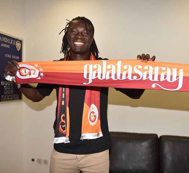 87. Bafétimbi Gomis ➡️ Galatasaray