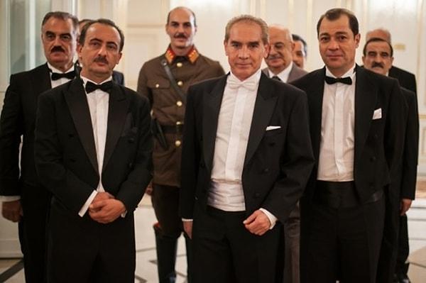 9. Kemal Tahir eseri "Yol Ayrımı"nın aynı adlı dizi uyarlamasındaki Atatürk rolünde Yavuz Sepetçi vardı.
