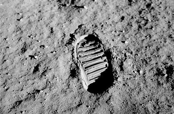 22. Как долго человеческие следы останутся на Луне?