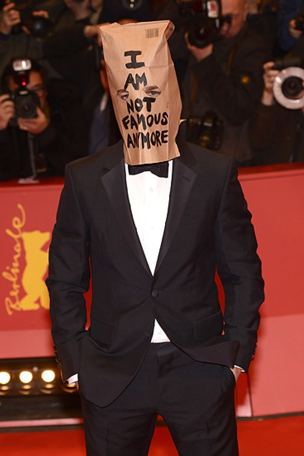 7. Шайа Лабаф (депрессия, алкоголизм)