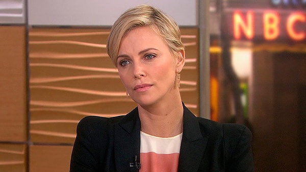 12. Шарлиз Терон (обсессивно-компульсивное расстройство)