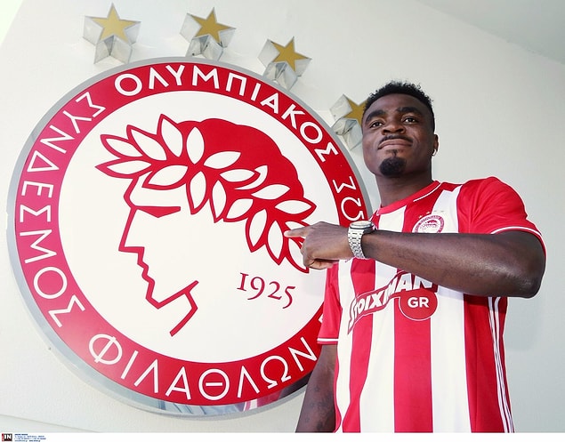 65. Emenike ➡️ Olimpiakos