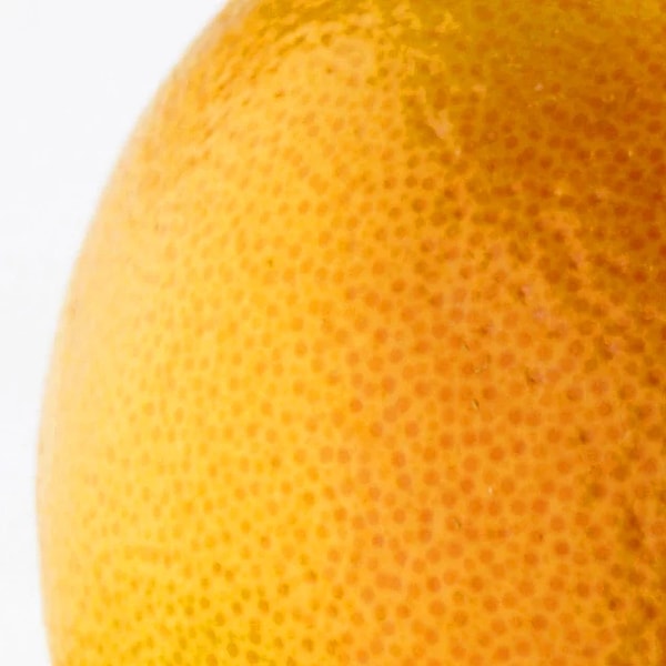 1. Начнем. Как думаете, это апельсин или грейпфрут?