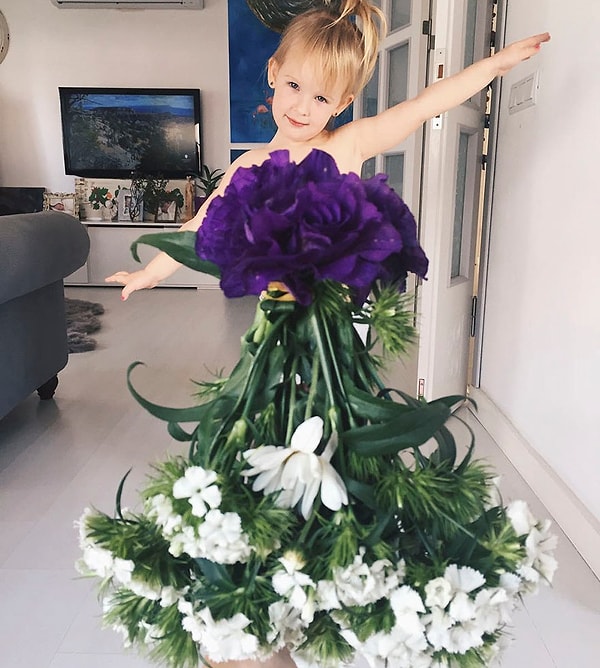 Еще больше фото юной очаровательной модели вы увидите в ее Instagram 👇