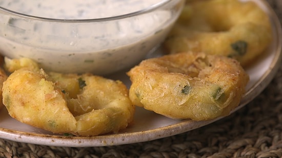 Картофельные колечки - отличная закуска для любой летней вечеринки!