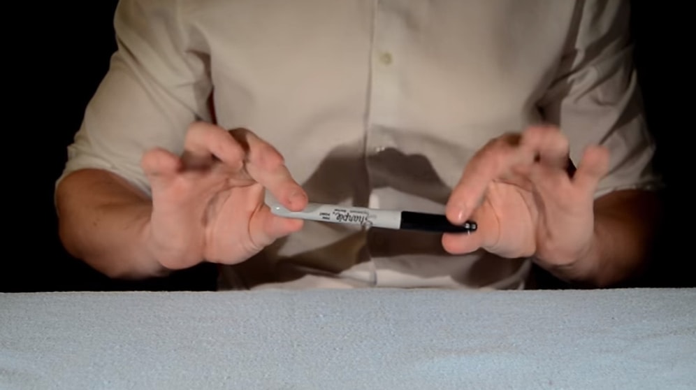 Arkadaş Ortamlarında Yapabileceğiniz 3 Kalem Hilesi