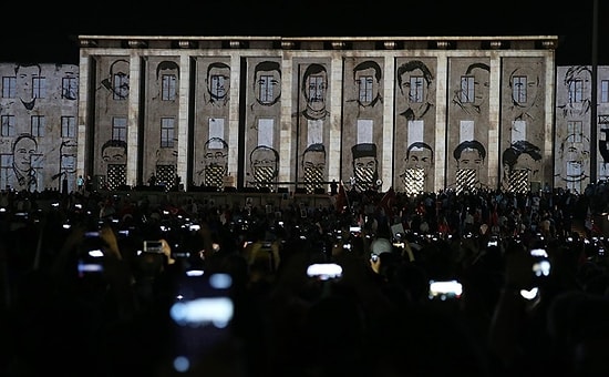 Dış Basın 15 Temmuz'un Yıl Dönümü Etkinliklerini Nasıl Gördü?