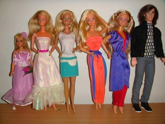 Barbie bebek